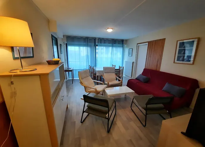 Spacieux à Seignosse, Terrasse Et Parking, à Proximité De La - Fr-1-239-401