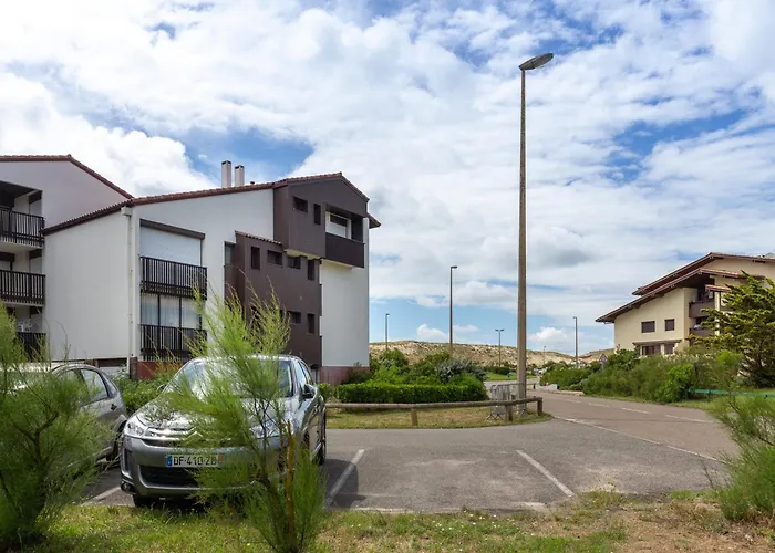 Spacieux à Seignosse, Terrasse Et Parking, à Proximité De La - Fr-1-239-401 * Seignosse
